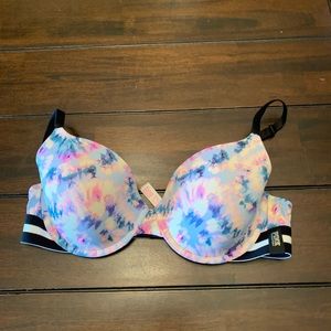 Brand new never worn Victoria secret PINK bra